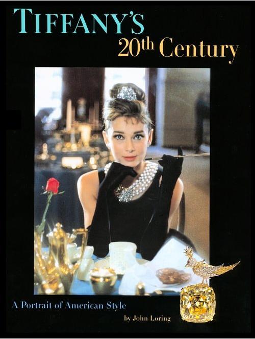 Audrey Hepburn in the 1961 film ‘Breakfast At Tiffanys’ with the Tiffany Yellow stone set in the ‘Bird on the Rock’ brooch.