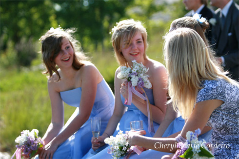 Bridesmaids in Jessica McClintock dresses, Styrsö Sweden, summer wedding.