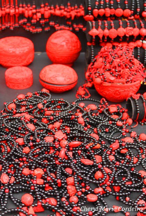 Beads, Yuyuan, Shanghai 2011.