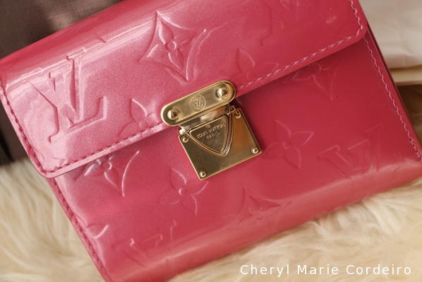 Louis Vuitton Monogram Vernis Koala wallet, framboise – Cheryl