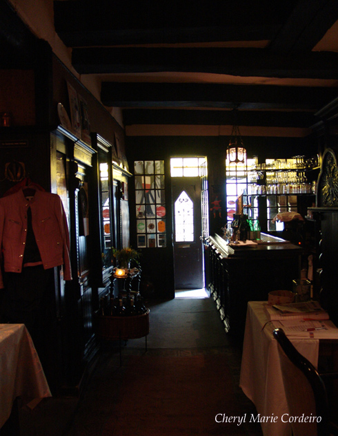 Inside, looking to the entrance of the restaurant, Lübecker Hanse, Luebeck