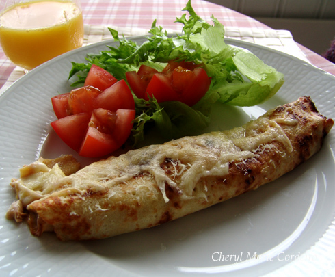 Mushroom béchamel, white sauce, French crepes