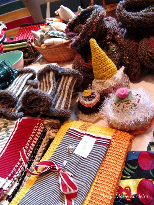 Knitted work at Kronhuset Christmas market 2009, Gothenburg, Sweden