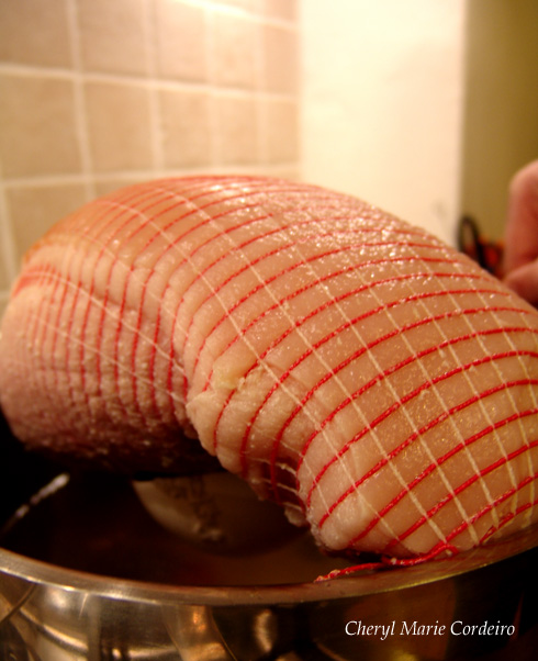 Taking ham out of the boil, Swedish Christmas Ham, julskinka recept