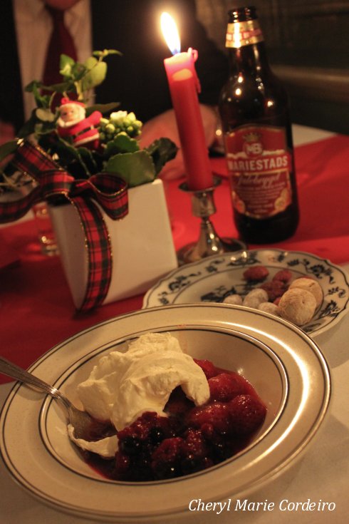 Berry jams and whipped cream, Råda Säteri.