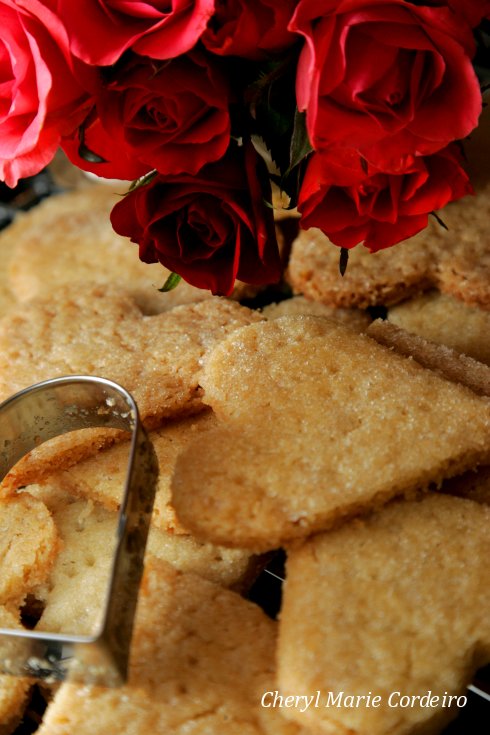 Shortbread in the form of hearts, St. Valentine's Day.