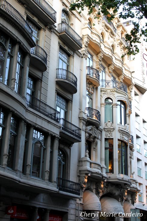 La Rambla, building facade.