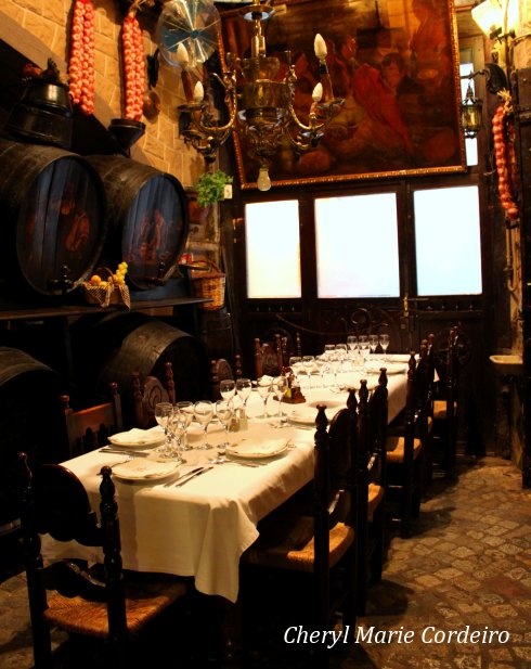 Los Caracoles, private dining room, Barcelona.