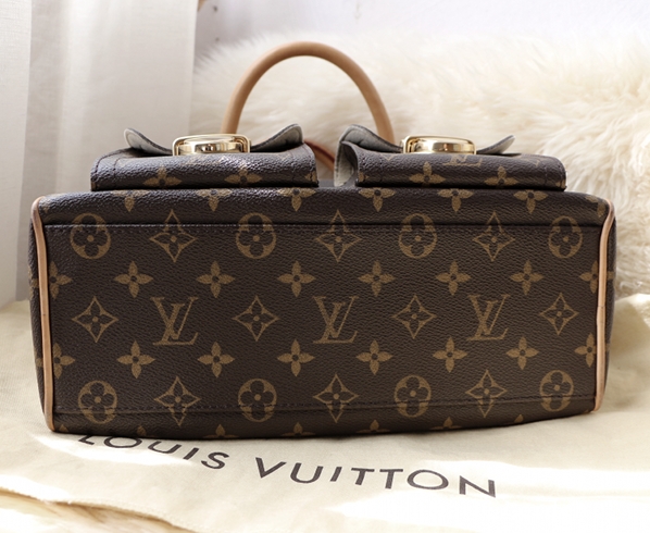 Louis Vuitton Monogram Manhattan PM - Cheryl Marie Cordeiro